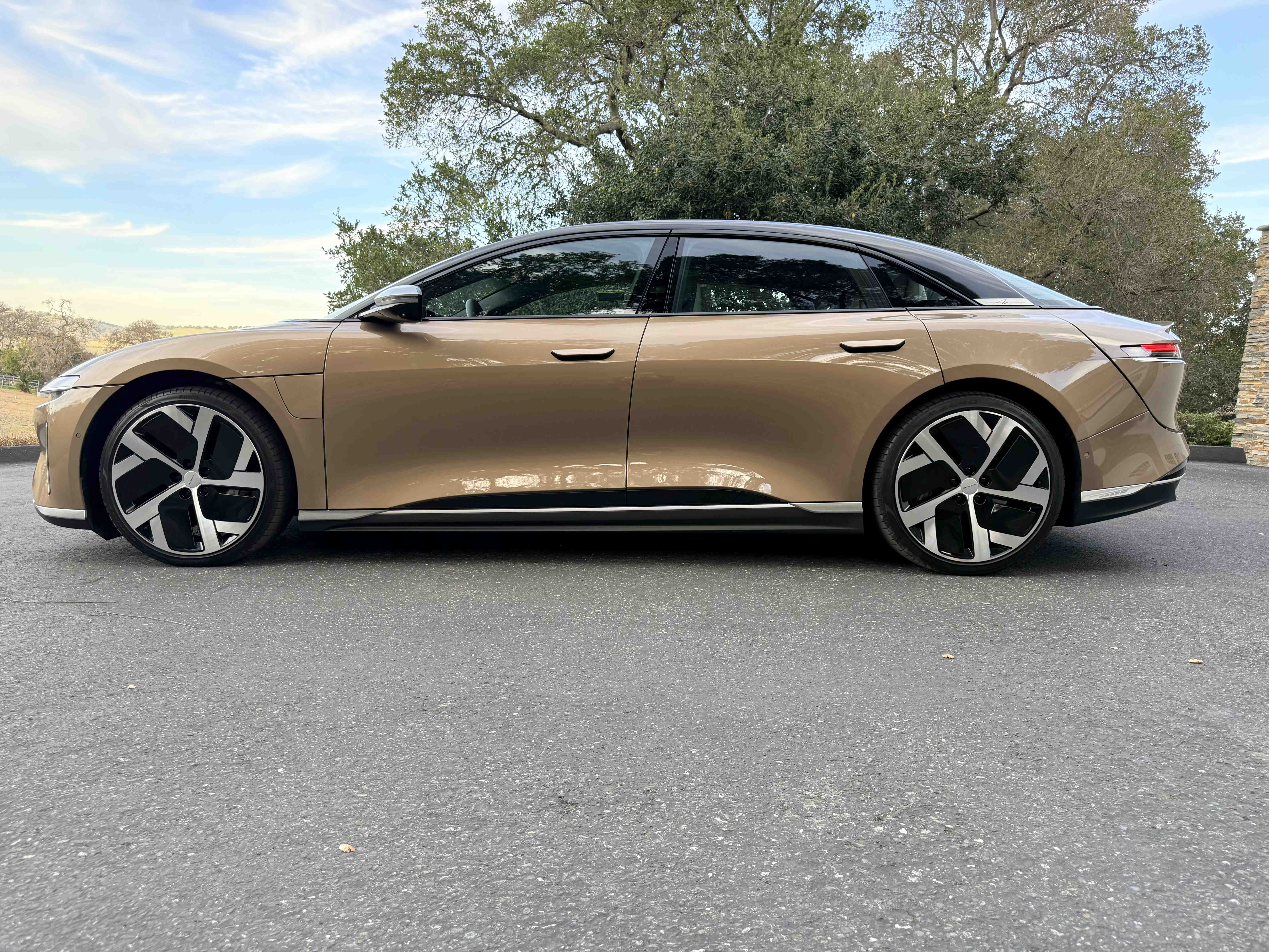 Driver side profile